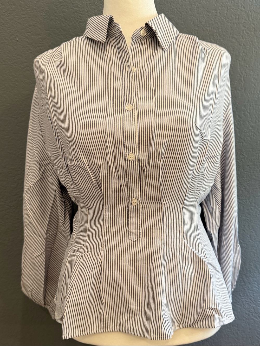 NWT Max Studio London Blue White Striped Tailored Blouse Small - Picture 4 of 5
